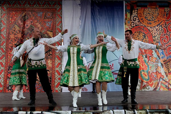 «Фестивальные открытки» продолжают знакомить дагестанцев с культурой разных народов.